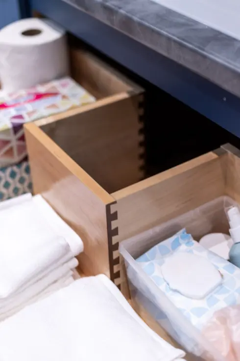 Claude détail SNK.webp