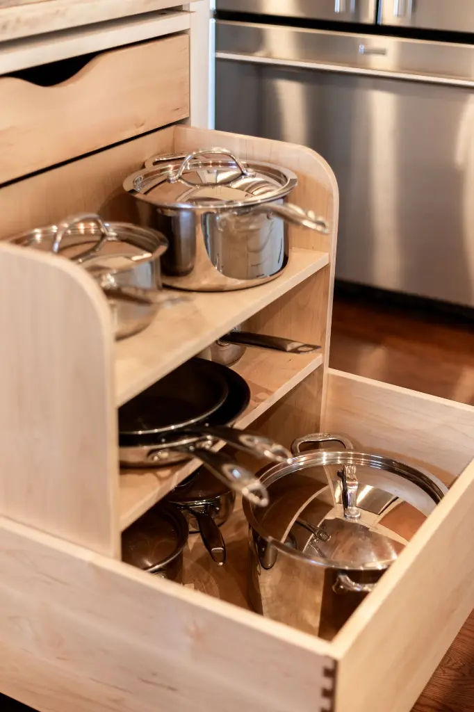 Maple Dovetail Drawer Three Tier LC1.webp