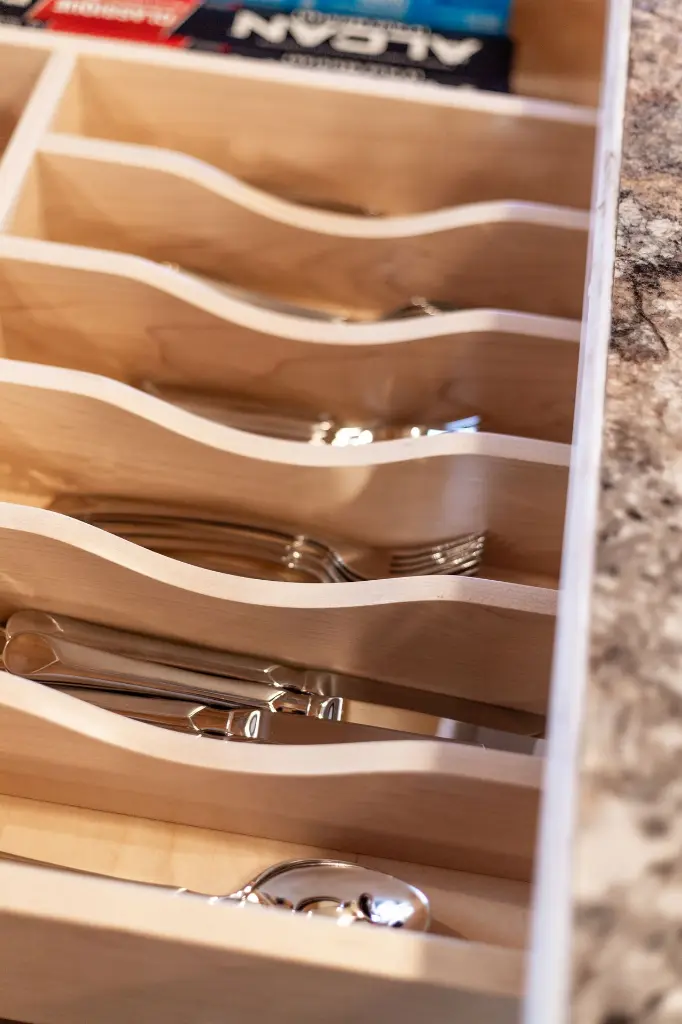 Maple Dovetail Drawer LC DxS.webp